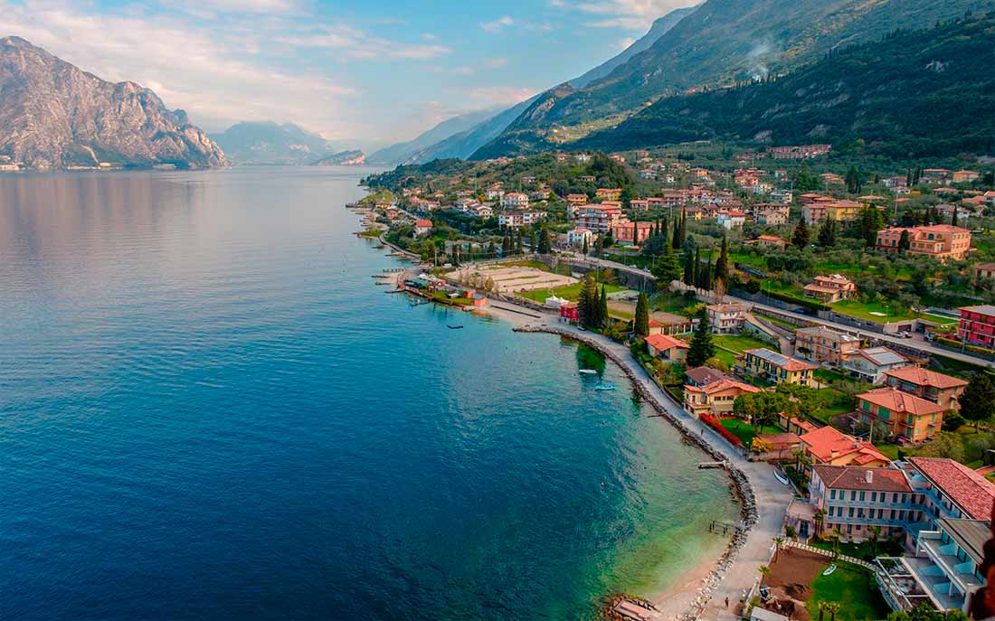 arredamento casa al lago